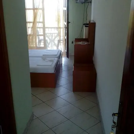 Thomi Aparthotel